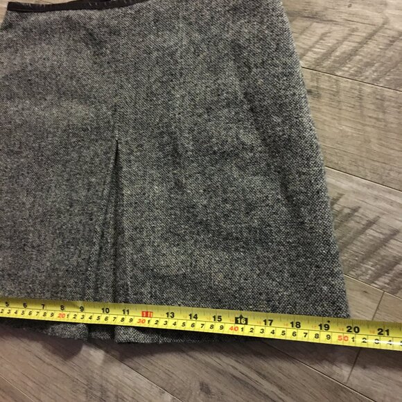 Vintage RW&CO. Preppy Wool Pleated Mini Skirt - Picture 12 of 13